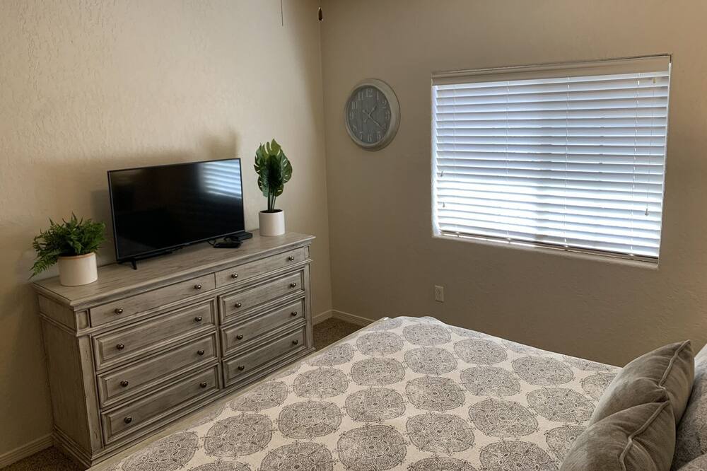 Photo of Bedroom in Mesilla Park