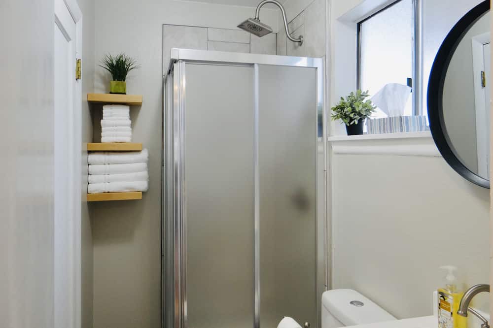 Photo of Bathroom in Bailey