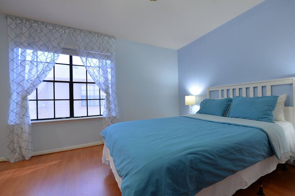 Photo of Bedroom in Westchase