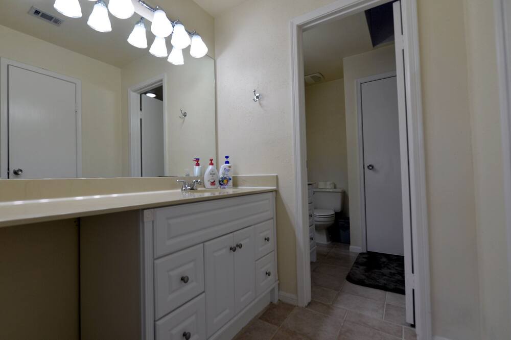 Photo of Bedroom in Westchase