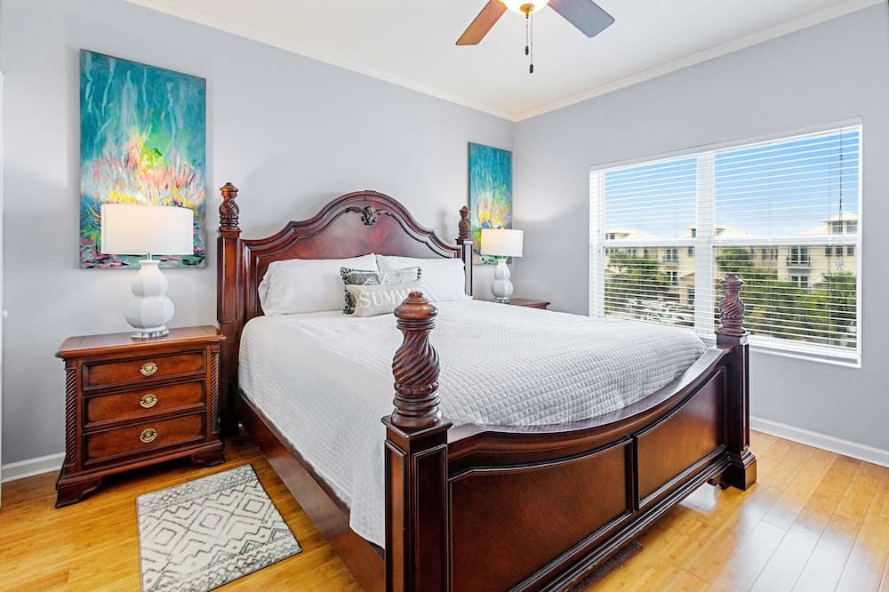 Photo of Bedroom in Frangista Beach