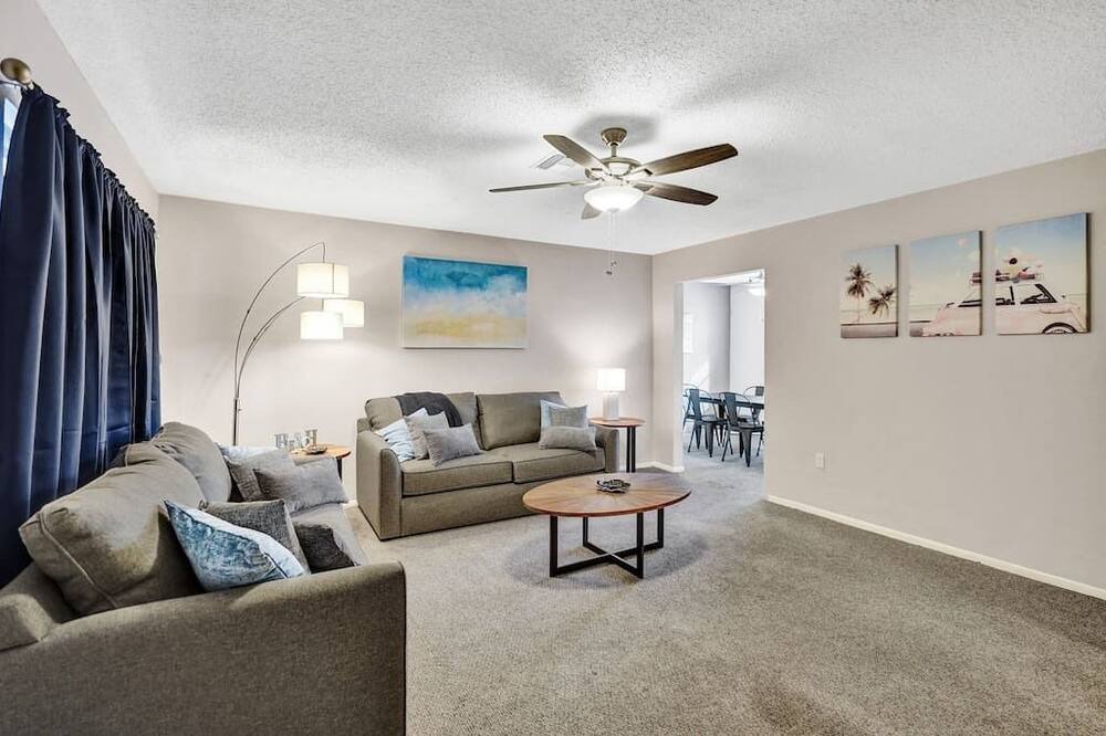 Photo of Livingroom in Victoria Park