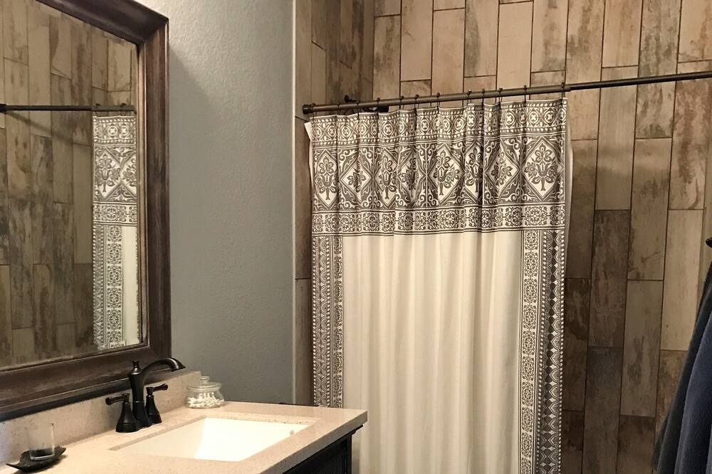 Photo of Bathroom in Warm Springs