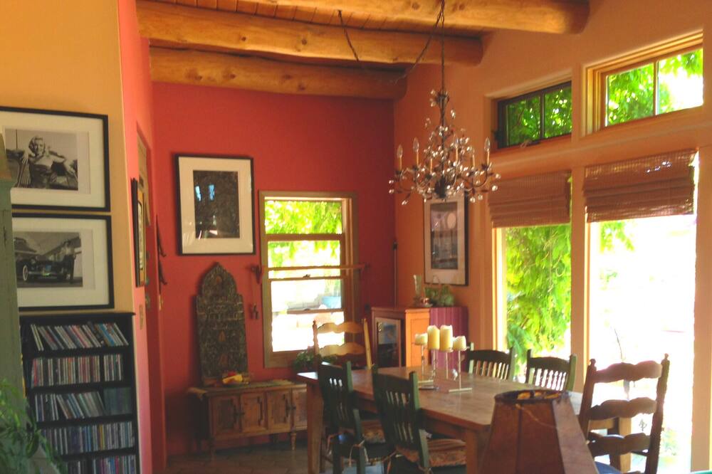 Photo of Livingroom in Eldorado at Santa Fe