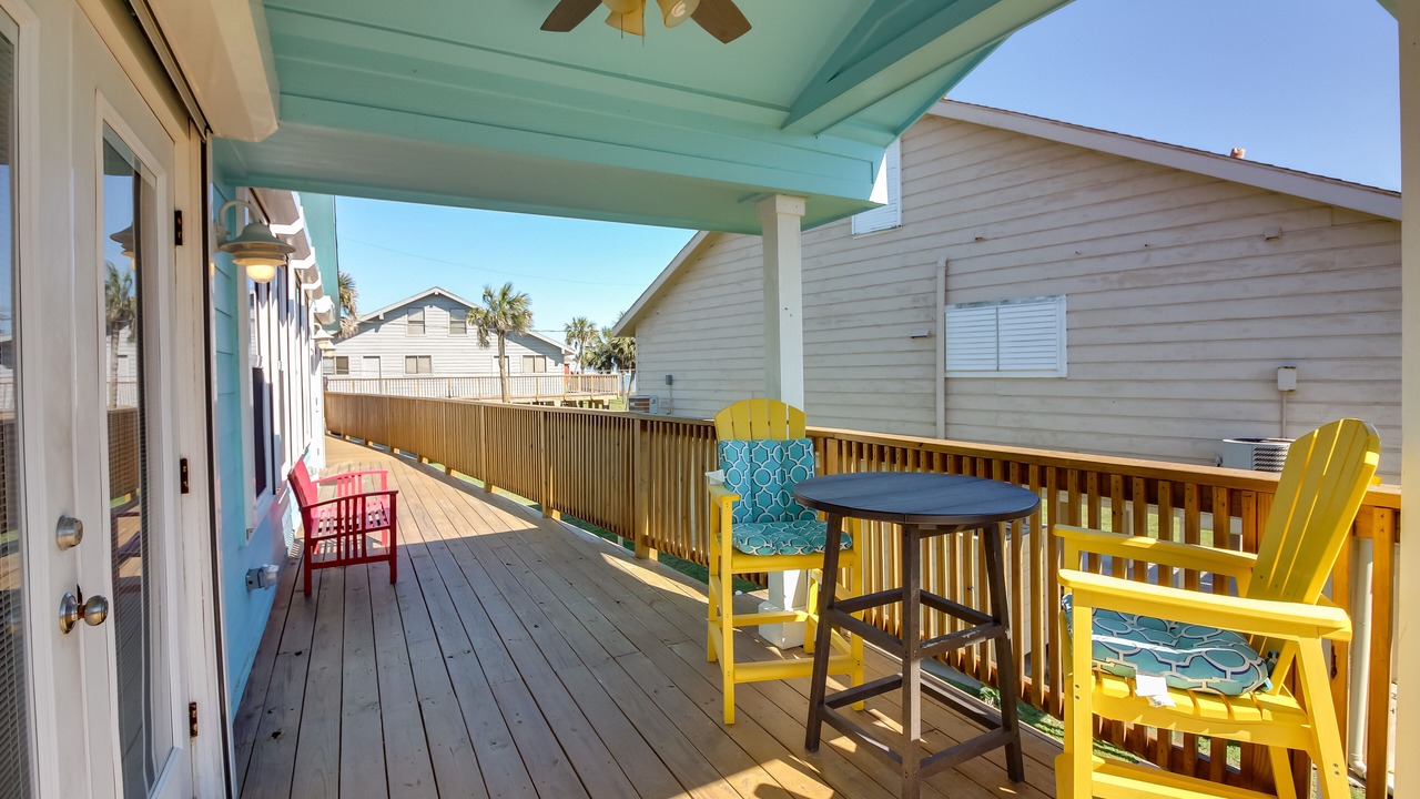 Photo of Patio Balcony in Bermuda Beach
