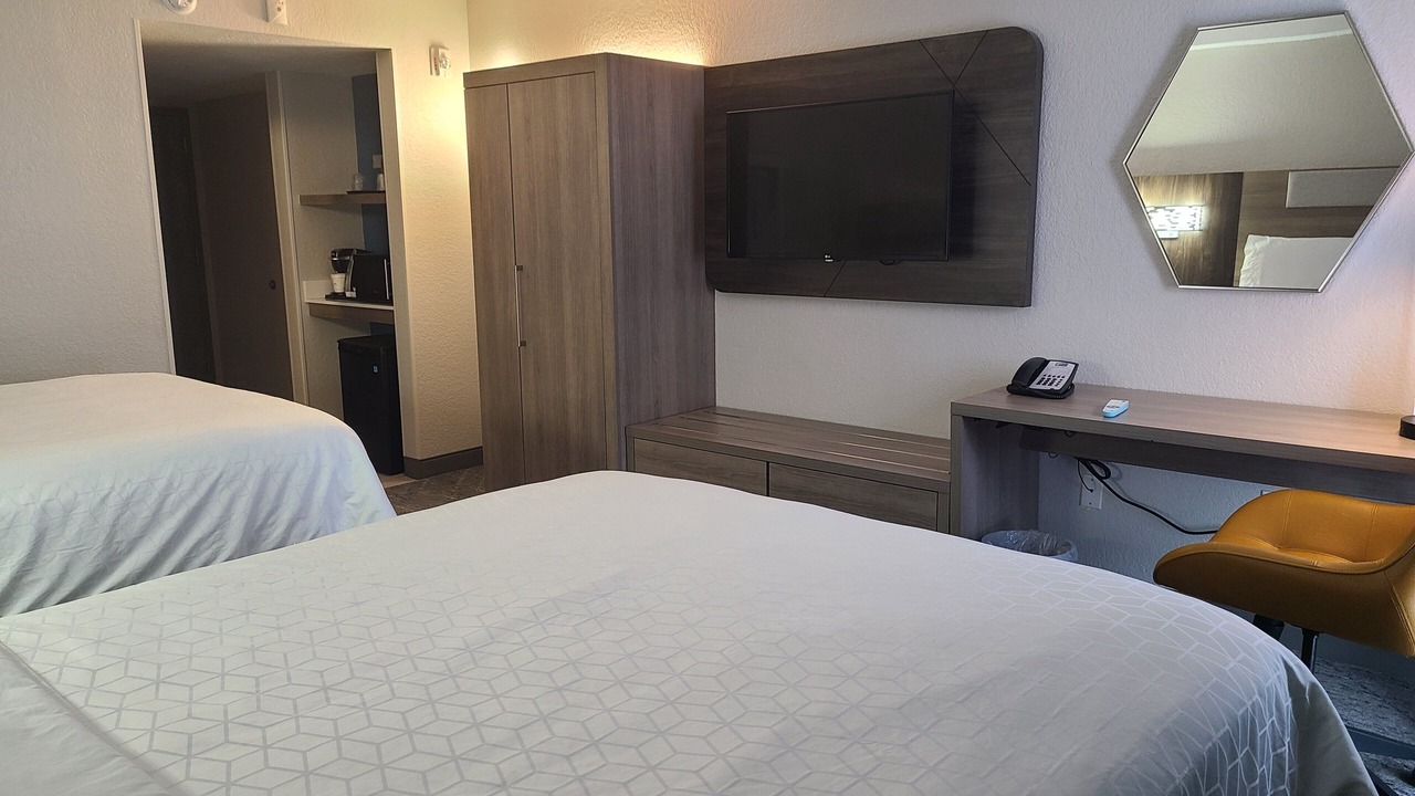Photo of Bedroom in Survey Creek