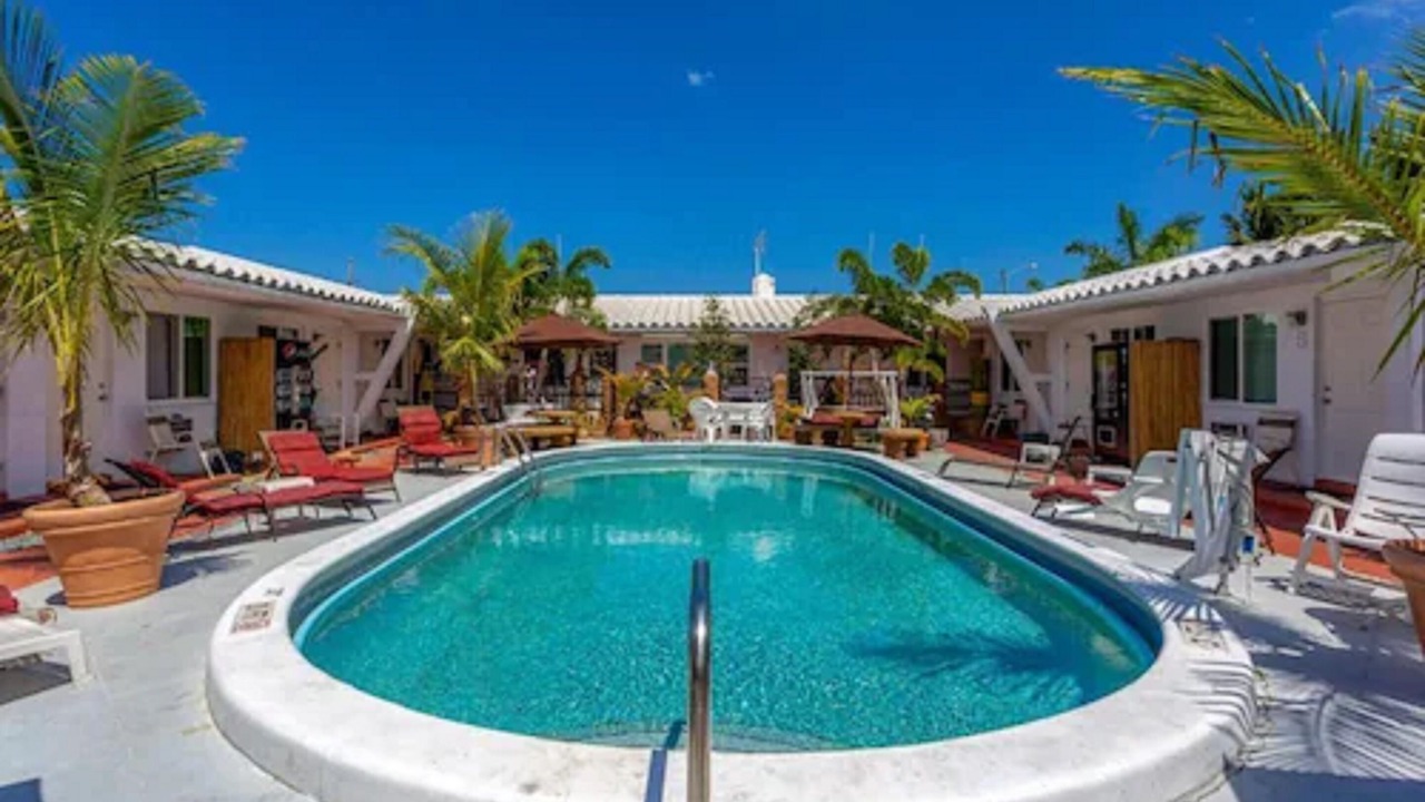Photo of Outdoor in Hollywood Lakes