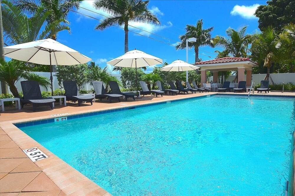 Photo of Outdoor in Cypress Point