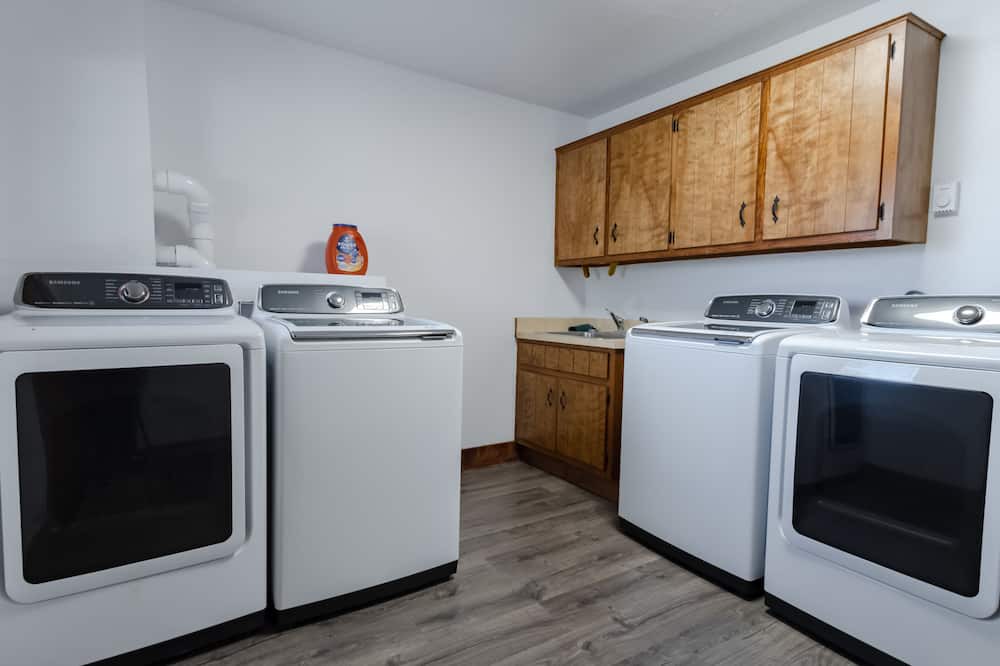 Photo of Bedroom in Almont