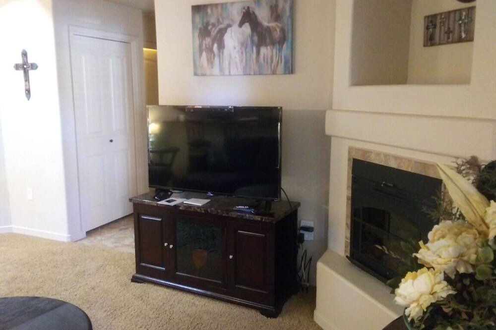 Photo of Livingroom in Mesilla Park