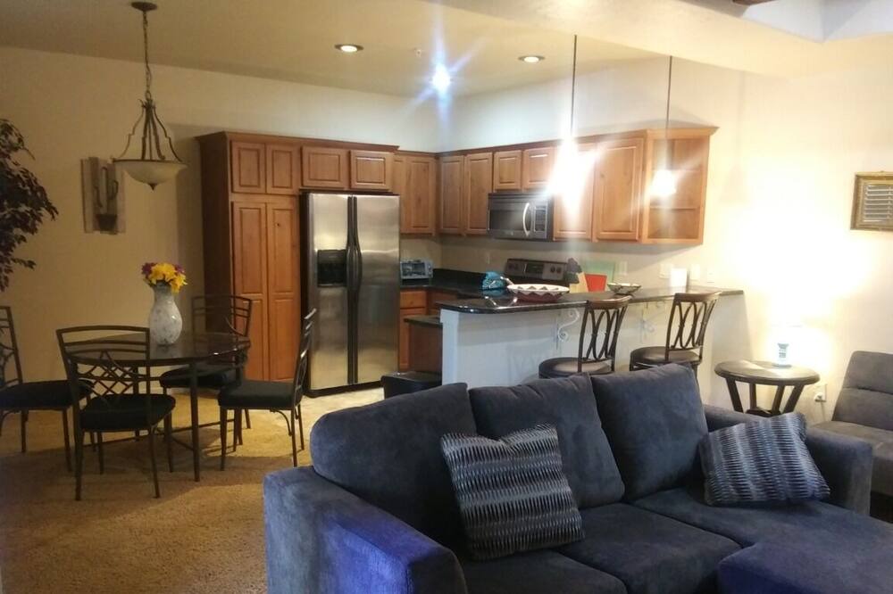 Photo of Bedroom in Mesilla Park