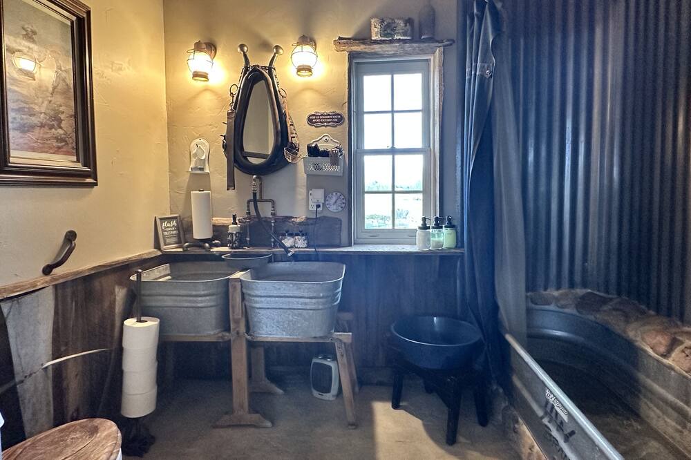 Photo of Bathroom in Buena Vista