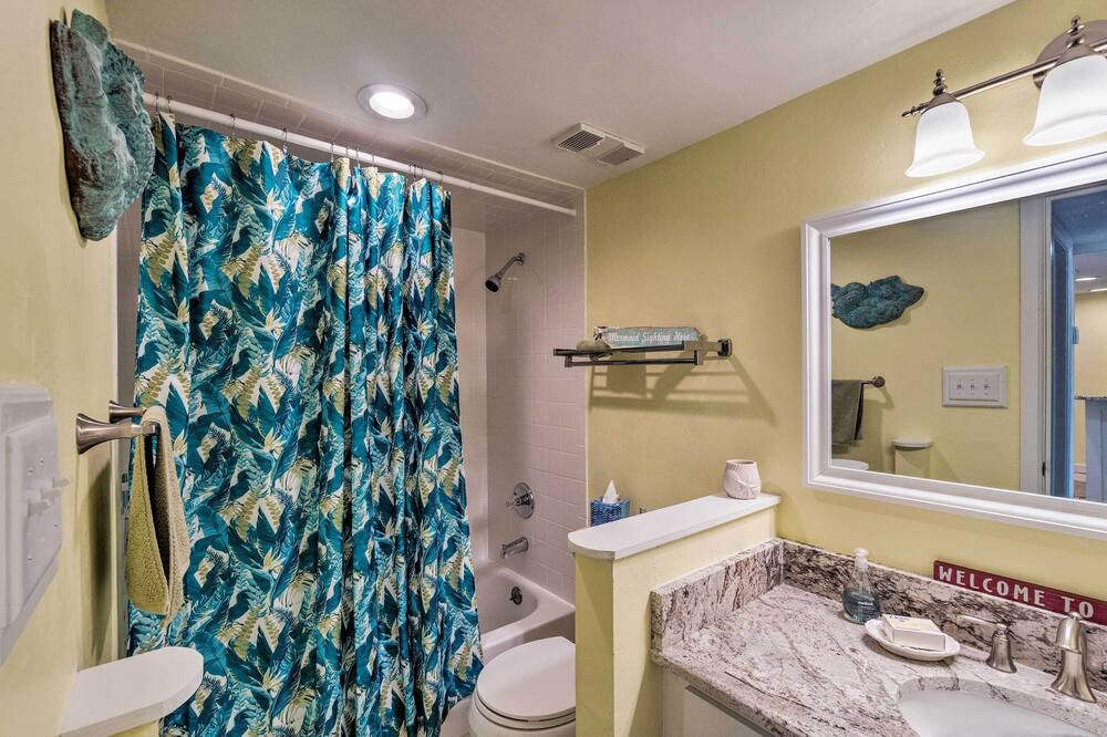 Photo of Bathroom in Burnt Store Marina