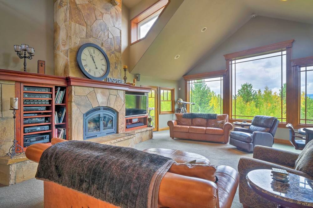 Photo of Livingroom in Leadville