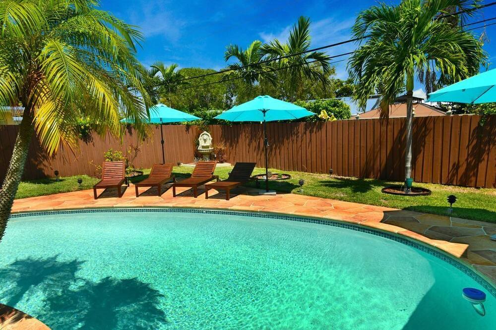 Photo of Outdoor in Imperial Point