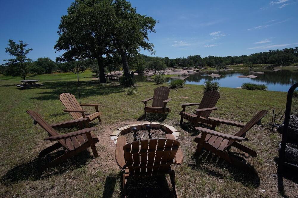 Photo of Outdoor in Kingsland