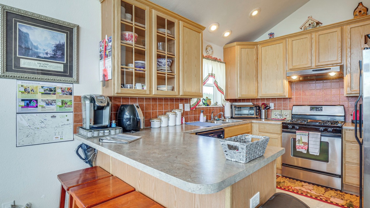 Photo of Kitchen in Indian Mountain