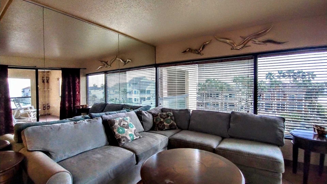 Photo of Livingroom in South Padre Island