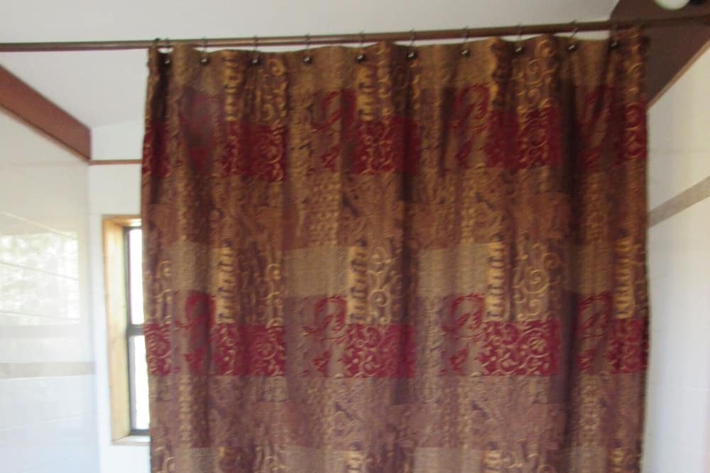 Photo of Bathroom in Crestone