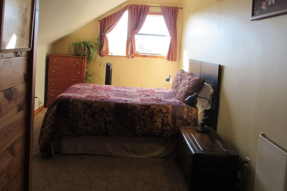 Photo of Bedroom in Crestone
