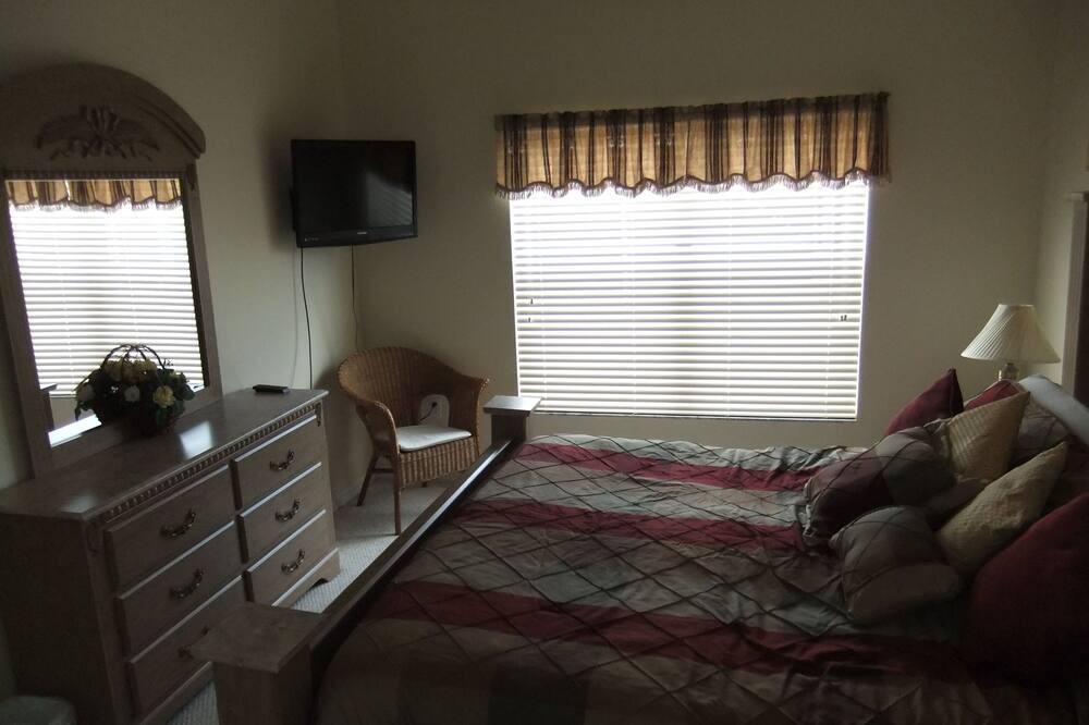 Photo of Bedroom in Eagle Pointe South