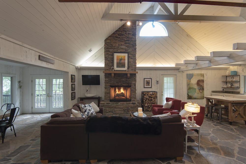 Photo of Livingroom in Wilburn