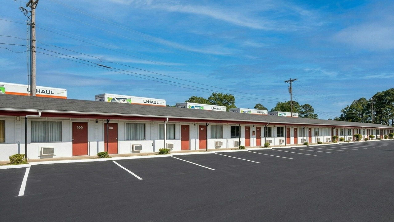 Photo of Outdoor in Benton