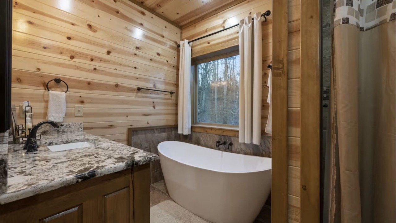 Photo of Bathroom in Almont