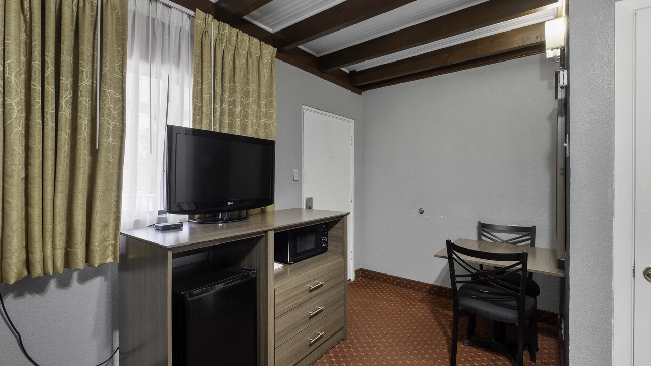 Photo of Bedroom in Ruidoso