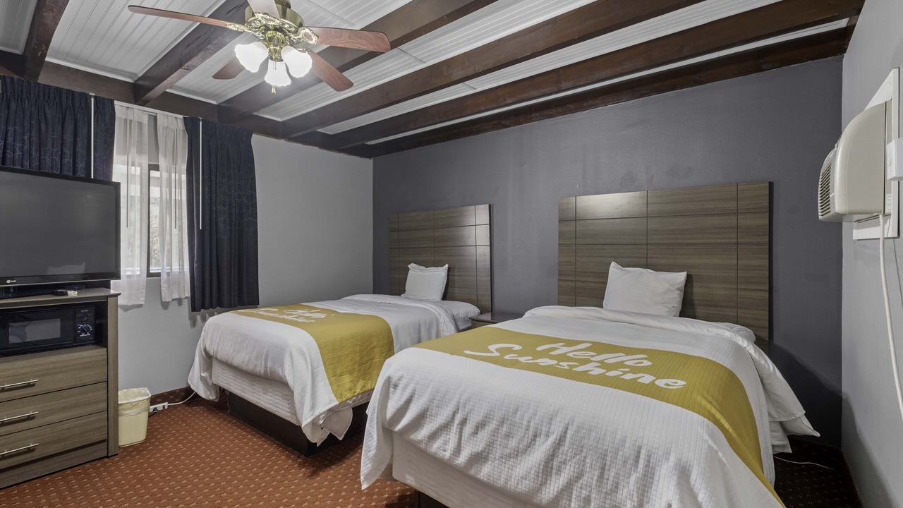 Photo of Bedroom in Ruidoso