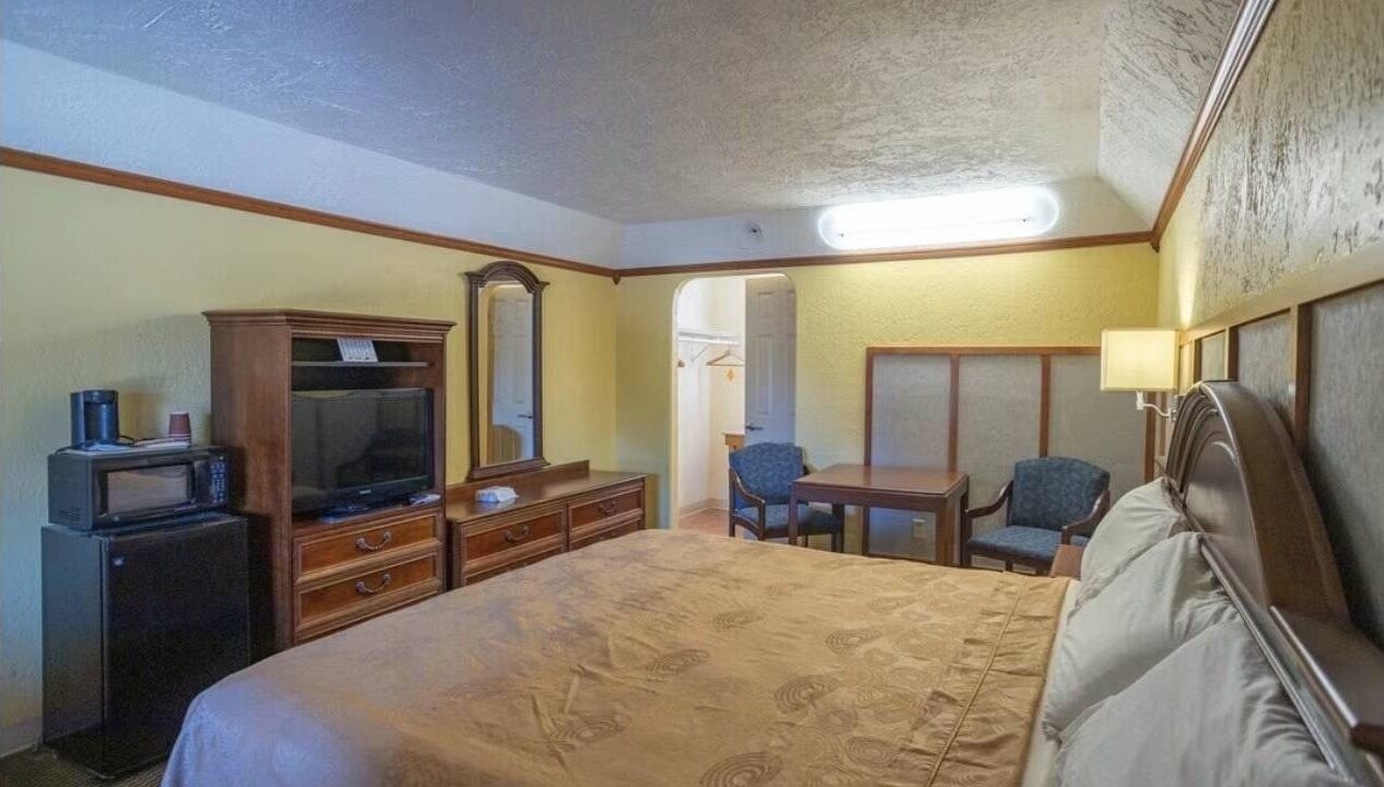 Photo of Bedroom in Clear Creek