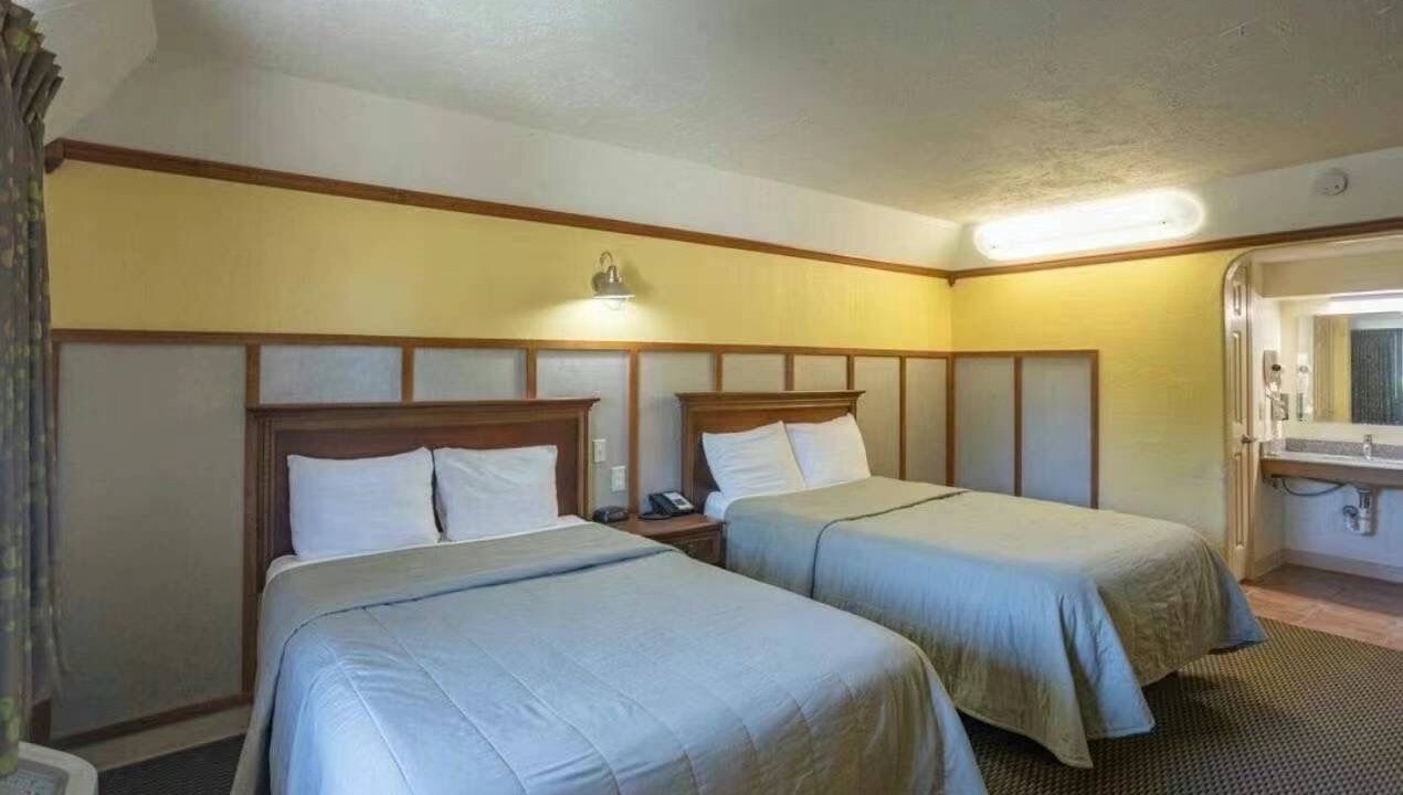 Photo of Bedroom in Clear Creek
