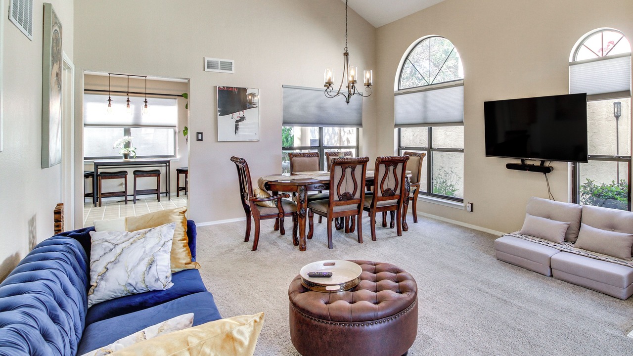 Photo of Livingroom in Northeast Heights