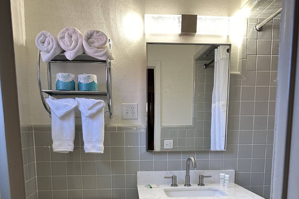 Photo of Bathroom in Dalhart