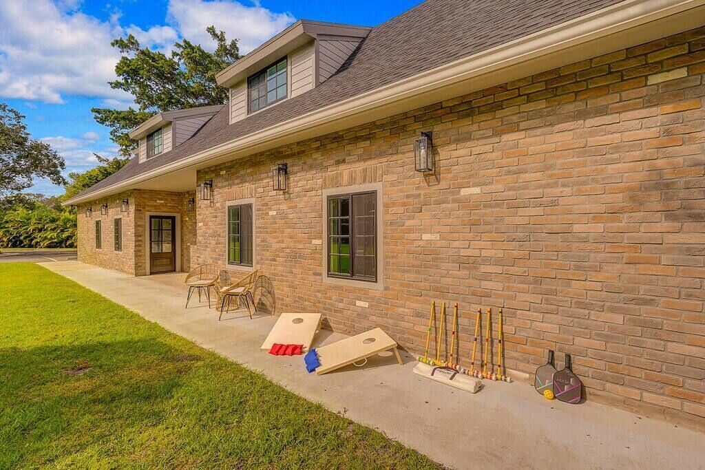 Photo of Outdoor in Jupiter Farms