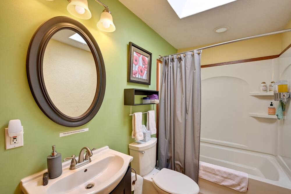 Photo of Bathroom in Crestone