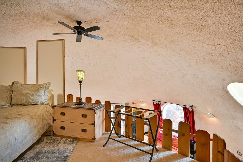 Photo of Bedroom in Crestone