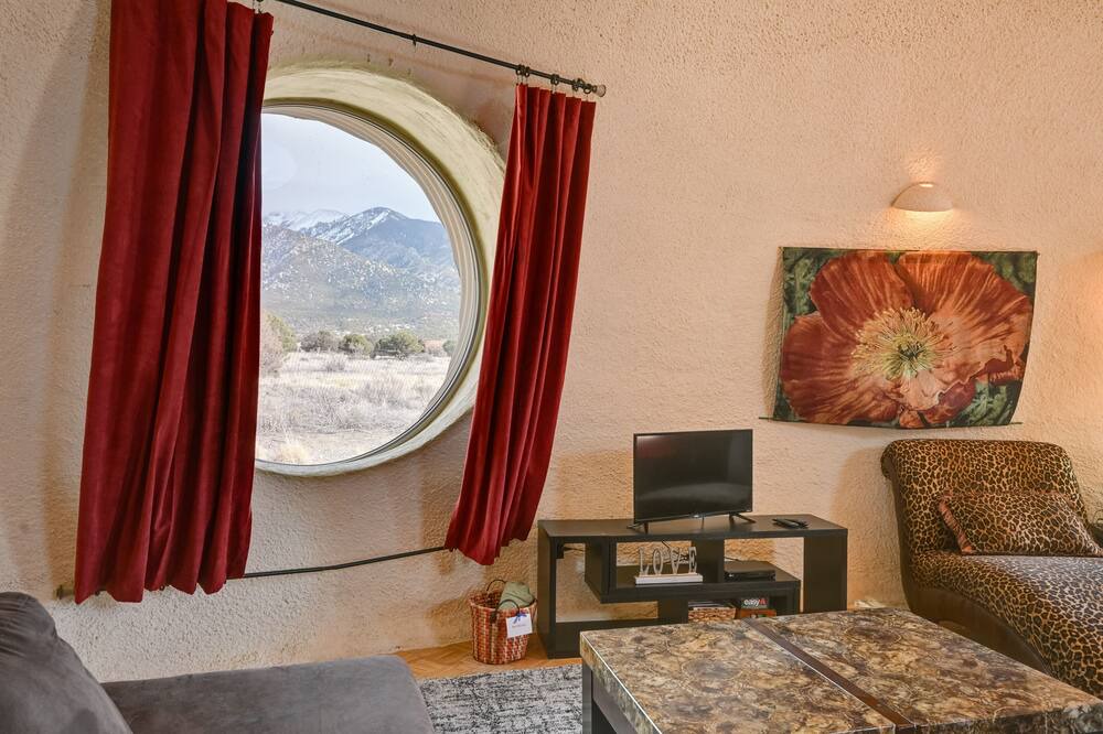 Photo of Livingroom in Crestone
