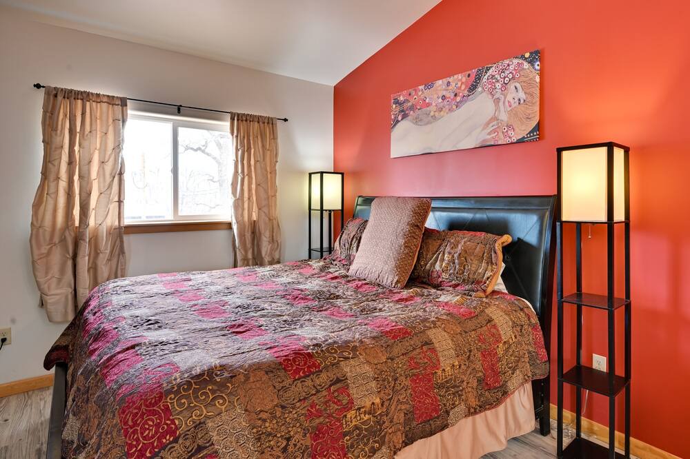 Photo of Bedroom in Crestone