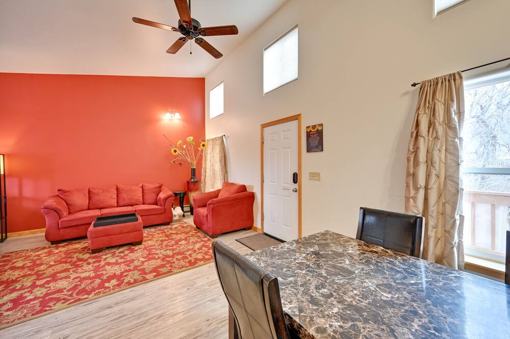 Photo of Livingroom in Crestone
