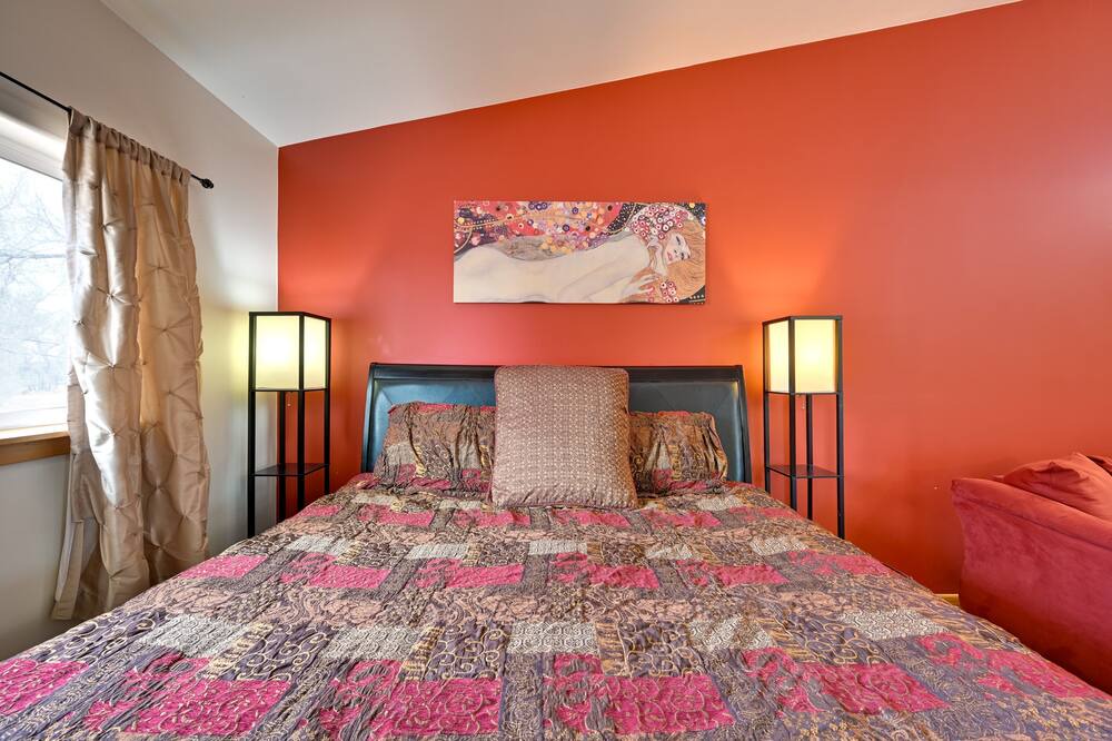 Photo of Bedroom in Crestone