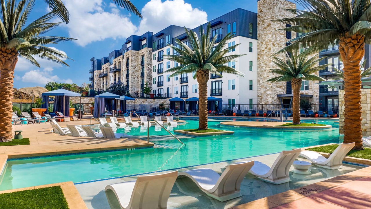 Photo of Outdoor in Dallas-Fort Worth Metroplex DFW