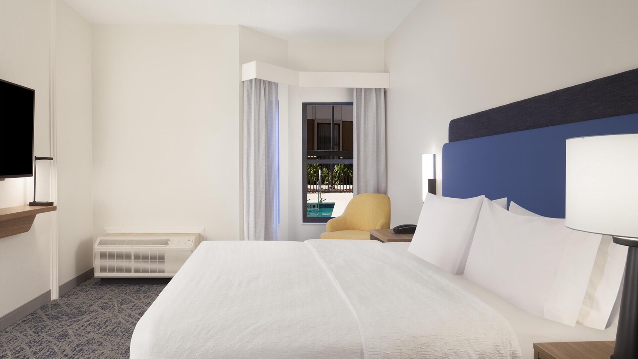 Photo of Bedroom in Bearss Plaza