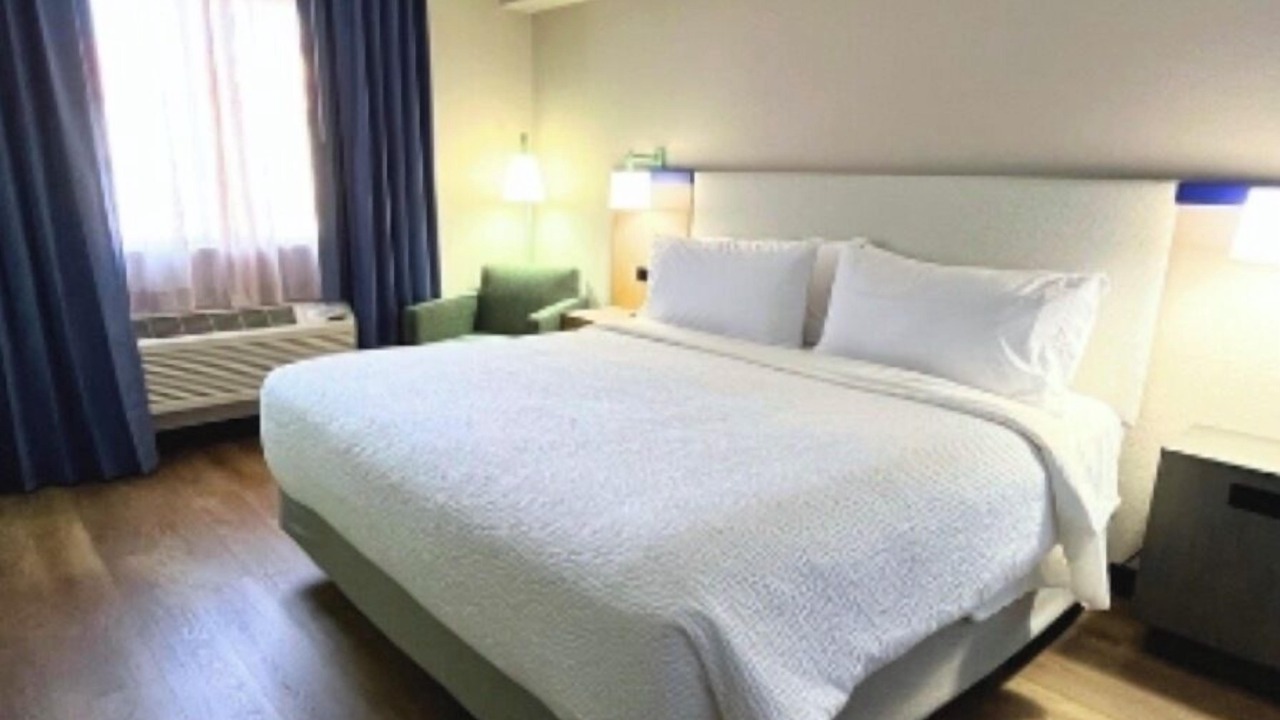 Photo of Bedroom in Westside