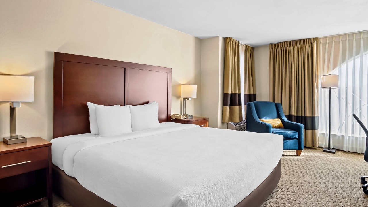 Photo of Bedroom in Las Colinas