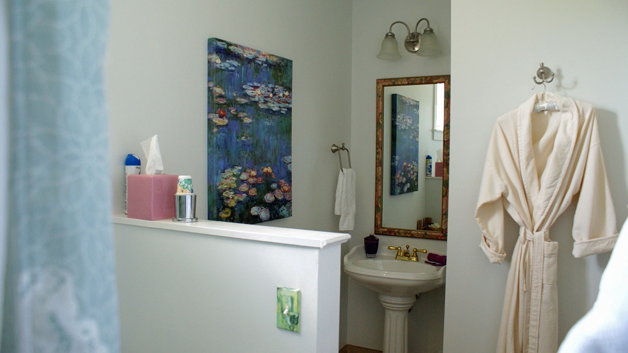 Photo of Bedroom in Parrot Cove