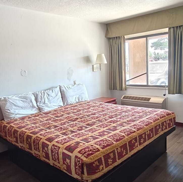 Photo of Bedroom in Trumbull Village