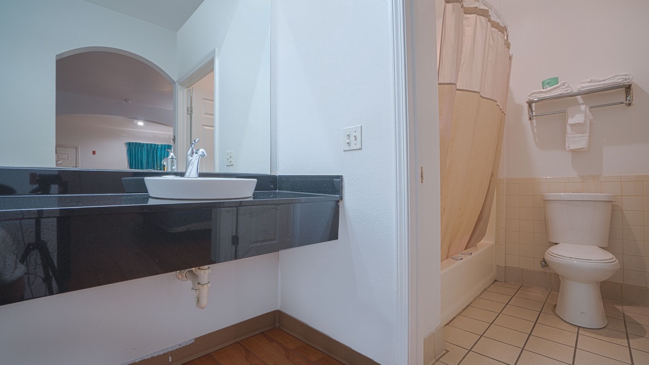 Photo of Bathroom in Galveston