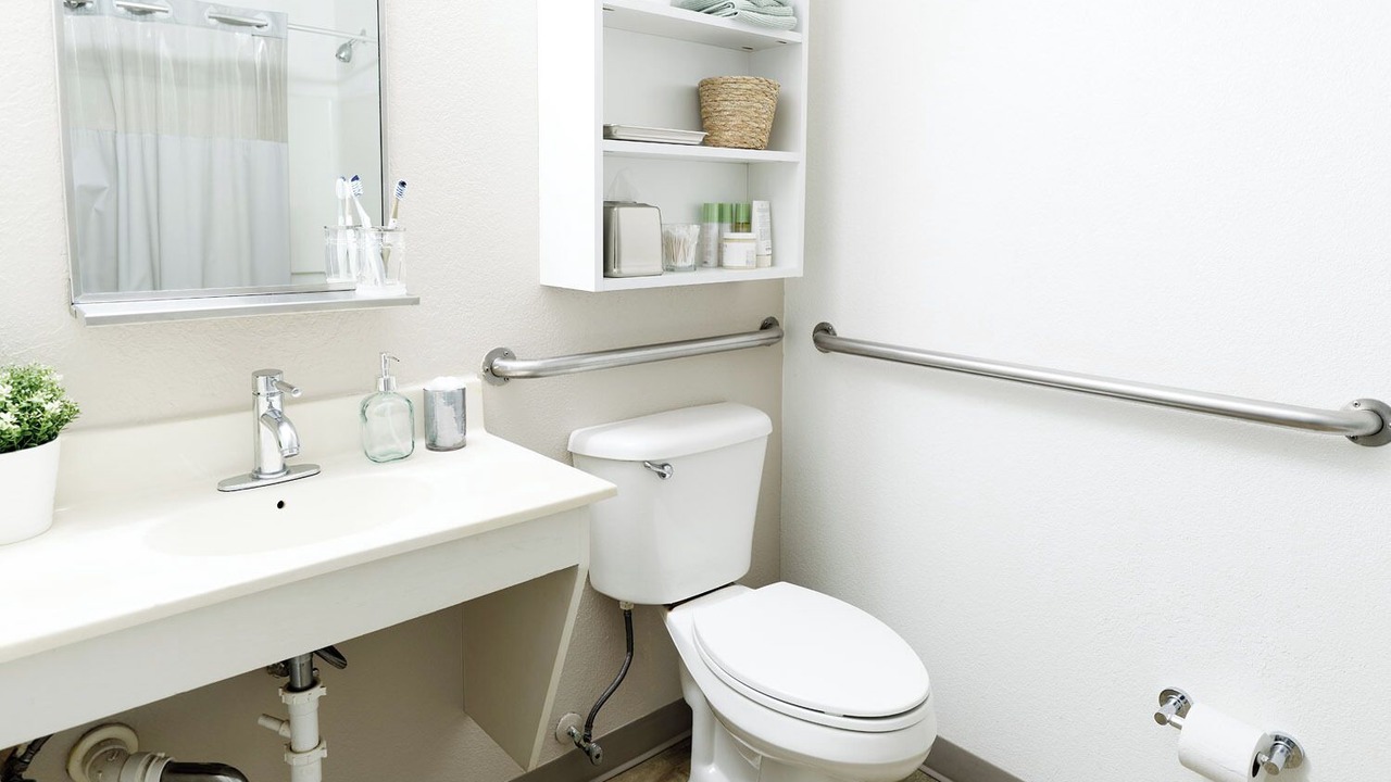 Photo of Bathroom in South Side