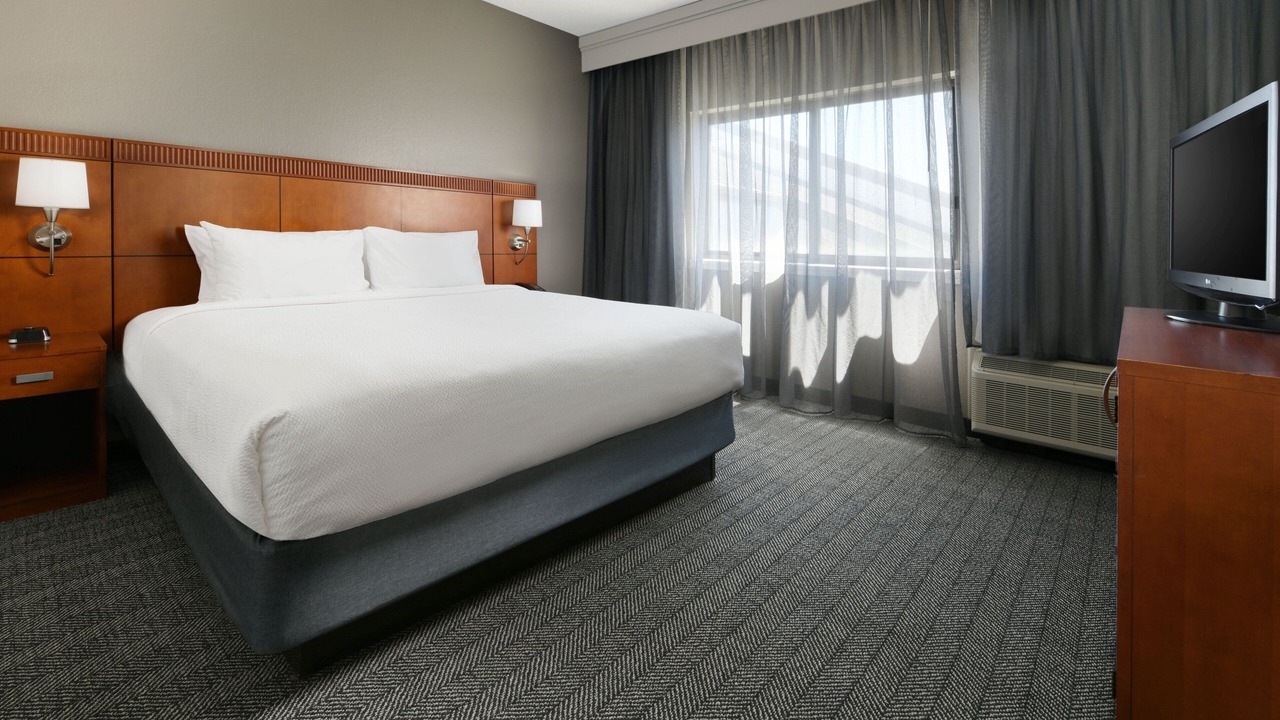 Photo of Bedroom in Las Colinas